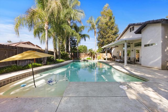 11715 Stonington Street, Bakersfield, CA 93312