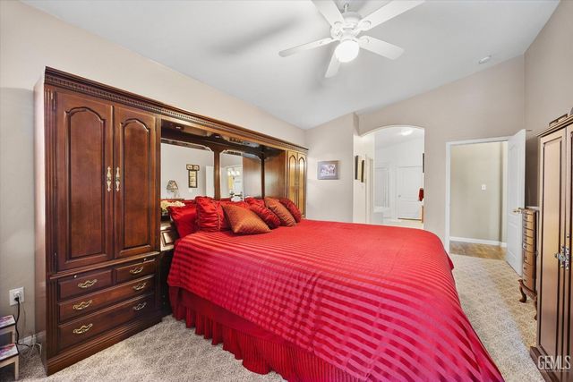 11715 Stonington Street, Bakersfield, CA 93312