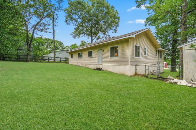 NA Winding Way, Point Blank, TX 77364