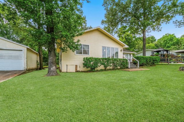 NA Winding Way, Point Blank, TX 77364
