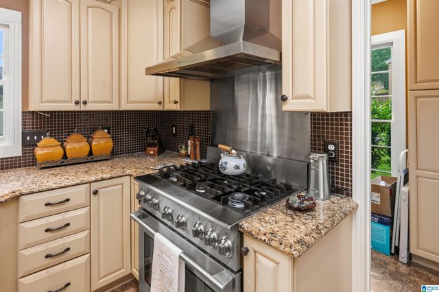 5200 STONEHAVEN DRIVE, Birmingham, AL 35244