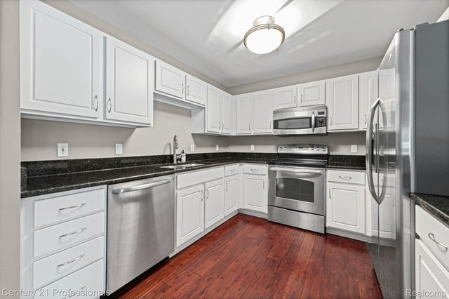 412 Boardwalk Drive, Walled Lake, MI 48390
