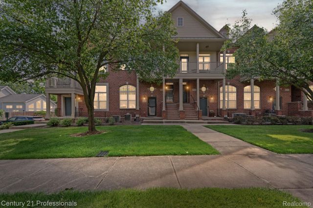412 Boardwalk Drive, Walled Lake, MI 48390