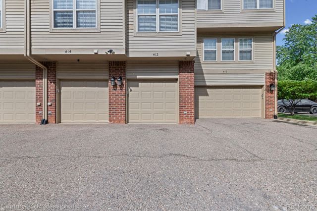 412 Boardwalk Drive, Walled Lake, MI 48390