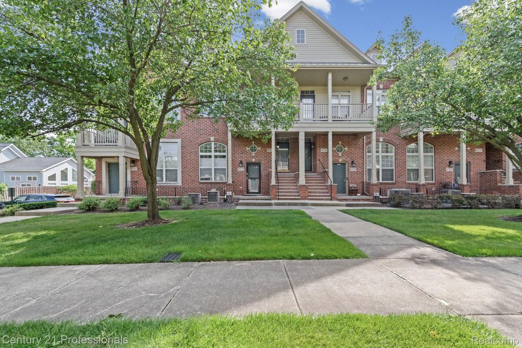 412 Boardwalk Drive, Walled Lake, MI 48390