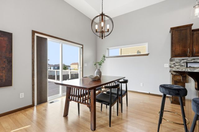 4872 35th Avenue S, Fargo, ND 58104