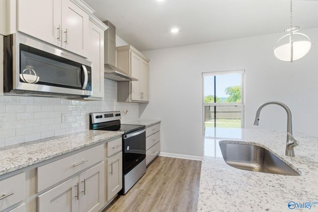135 Varina Drive, Owens Cross Roads, AL 35763