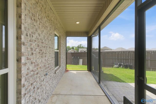 135 Varina Drive, Owens Cross Roads, AL 35763