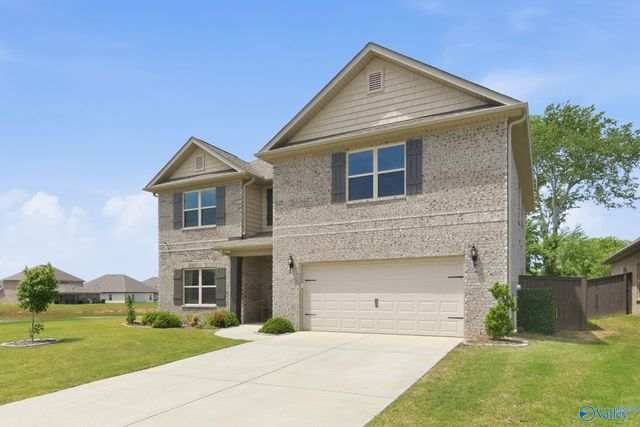135 Varina Drive, Owens Cross Roads, AL 35763