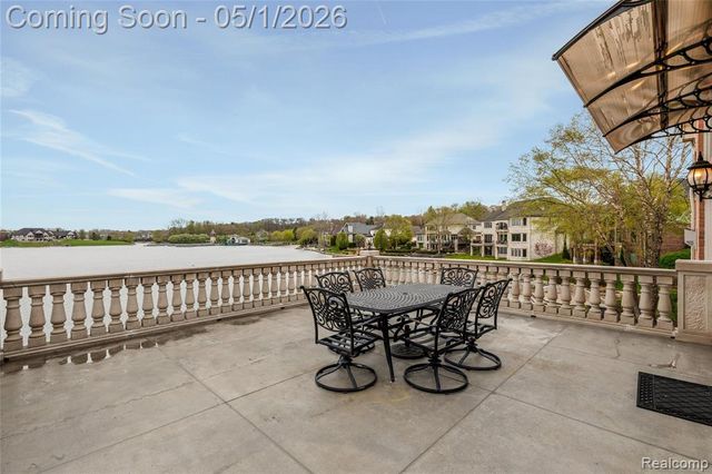 10751 Stoney Point Drive, South Lyon, MI 48178