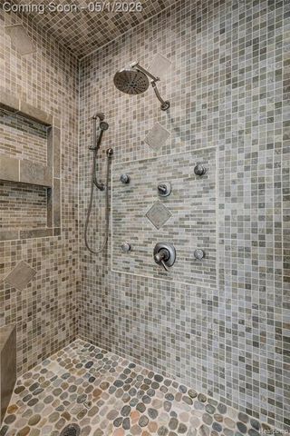 10751 Stoney Point Drive, South Lyon, MI 48178