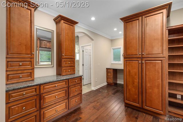 10751 Stoney Point Drive, South Lyon, MI 48178