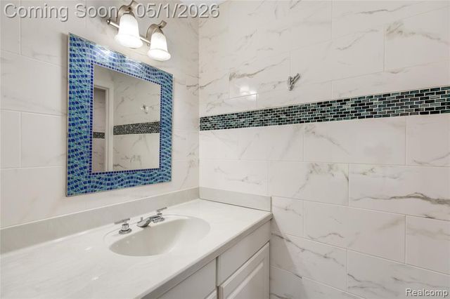 10751 Stoney Point Drive, South Lyon, MI 48178