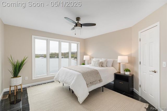 10751 Stoney Point Drive, South Lyon, MI 48178