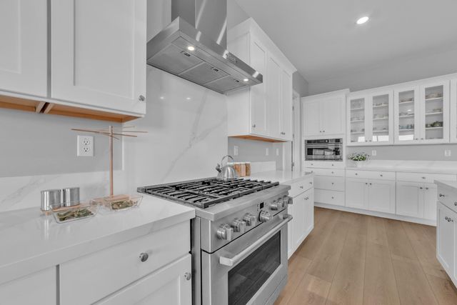 14893 Auburn Summit Dr, Folsom, CA 95630