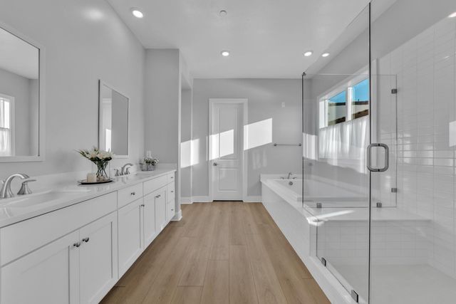 14893 Auburn Summit Dr, Folsom, CA 95630