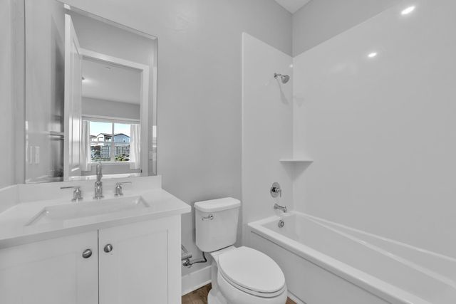 14893 Auburn Summit Dr, Folsom, CA 95630