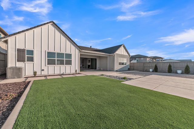 14893 Auburn Summit Dr, Folsom, CA 95630