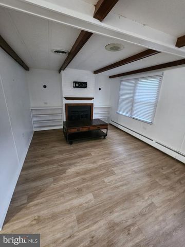 79 SKYLINE DR, Sicklerville, NJ 08081