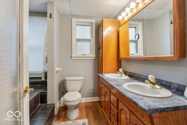 2025 E 80th Street, Indianapolis, IN 46240