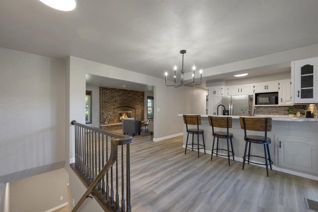 1677 LILAC LANE, Green Bay, WI 54302