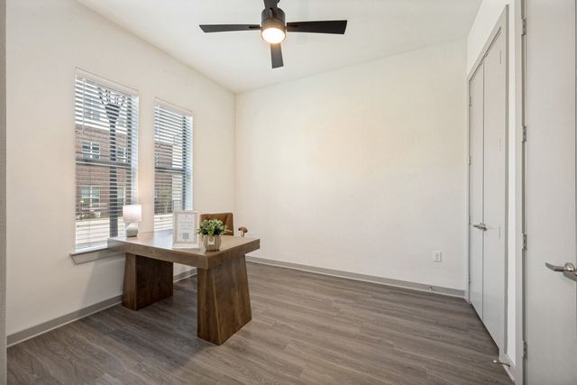 5885 Calmont Avenue 6109, Fort Worth, TX 76107