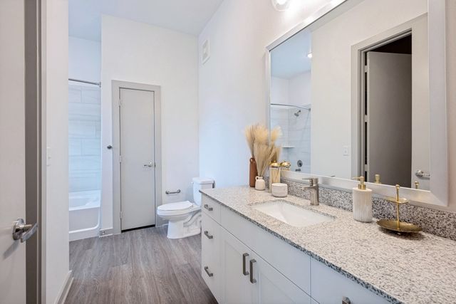 5885 Calmont Avenue 6109, Fort Worth, TX 76107