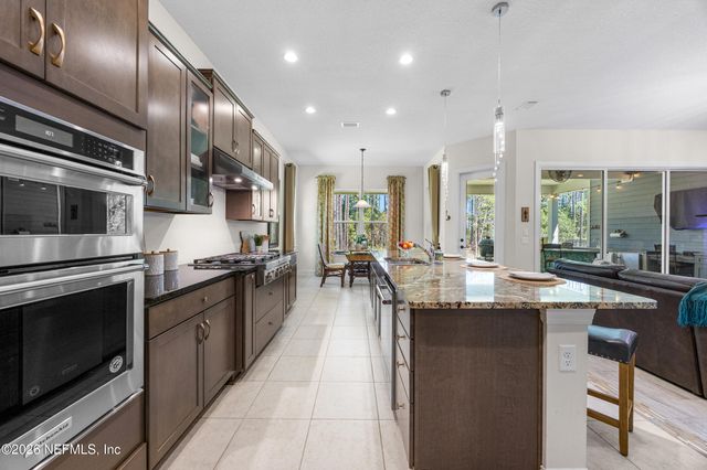 250 SHADOW Cove, St. Johns, FL 32259