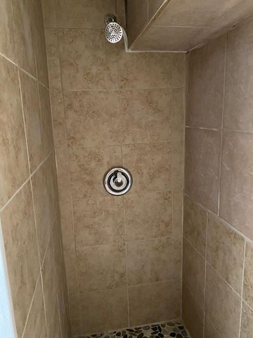 3309 Ursuline N, Galveston, TX 77550