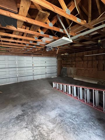 3309 Ursuline N, Galveston, TX 77550