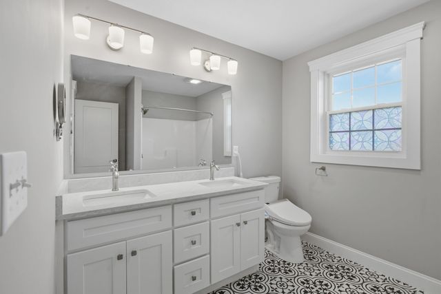 302 Straw Road, Manchester, NH 03102