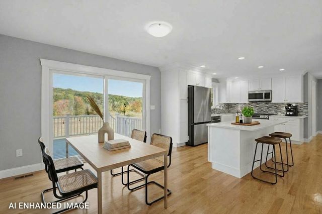 302 Straw Road, Manchester, NH 03102