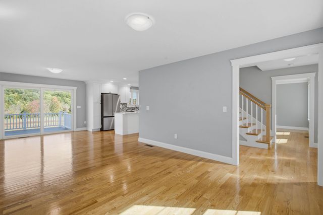 302 Straw Road, Manchester, NH 03102
