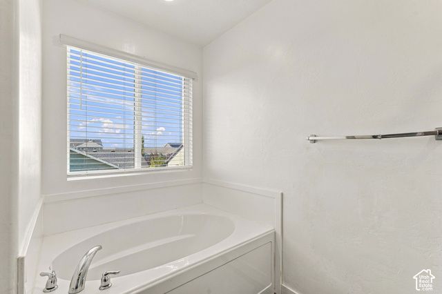 1074 S 4000 W, Syracuse, UT 84075