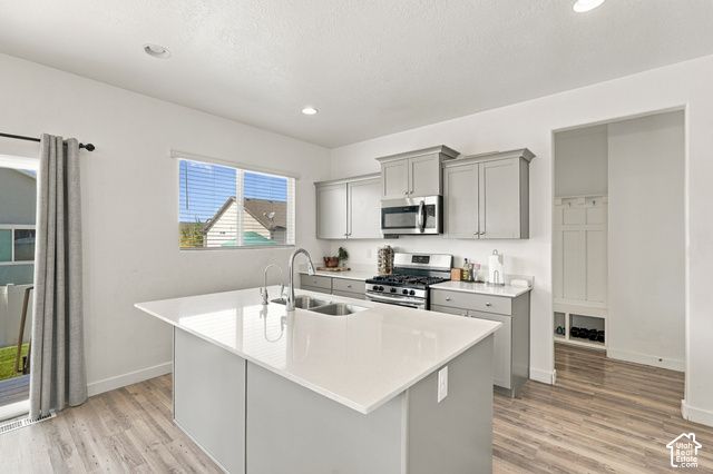 1074 S 4000 W, Syracuse, UT 84075