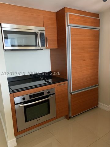 50 Biscayne Blvd 2507, Miami, FL 33132