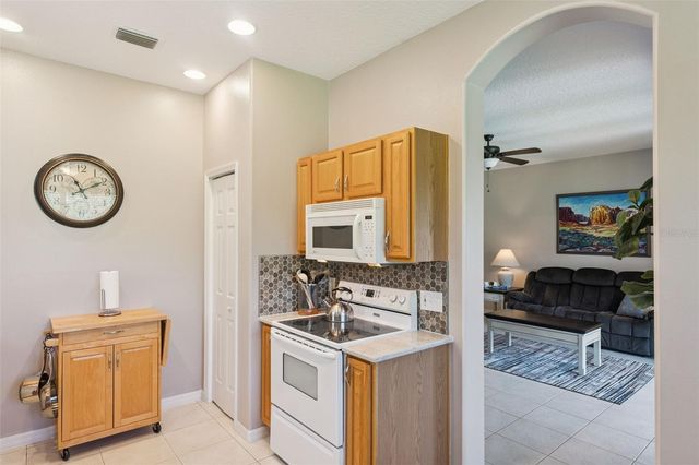 5121 MOORE STREET, St Cloud, FL 34771