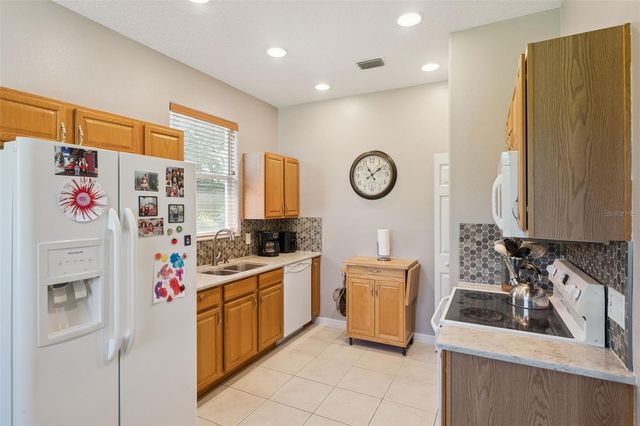 5121 MOORE STREET, St Cloud, FL 34771