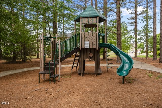 1800 Longmont Drive, Wake Forest, NC 27587
