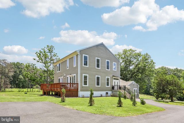 12304 POPES HEAD RD, Fairfax, VA 22030