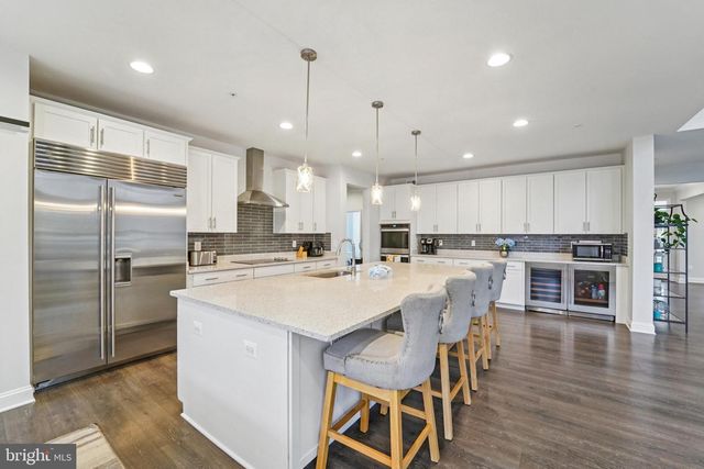 7102 DEER VALLEY RD, Highland, MD 20777