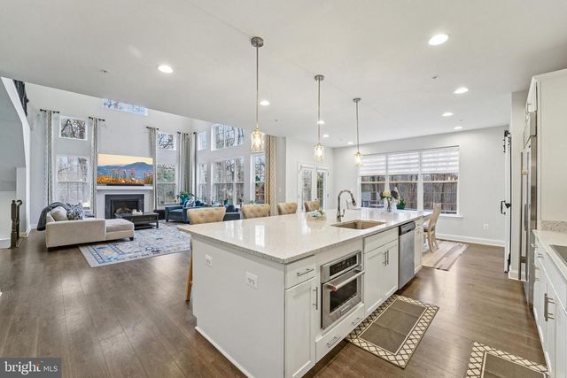 7102 DEER VALLEY RD, Highland, MD 20777