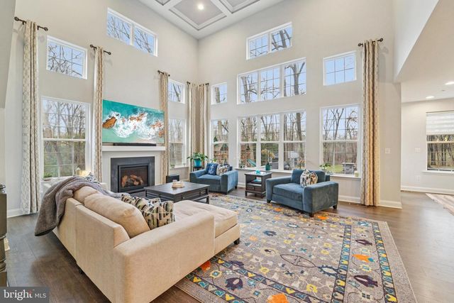 7102 DEER VALLEY RD, Highland, MD 20777