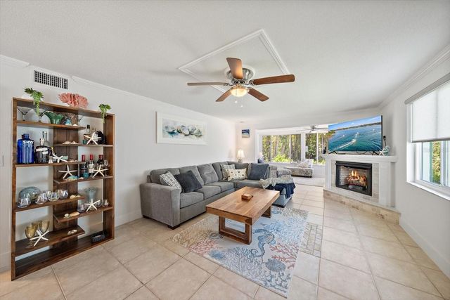 820 SPANISH DRIVE S ., Longboat Key, FL 34228