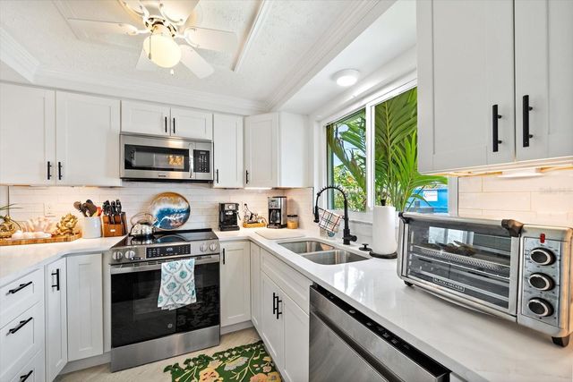 820 SPANISH DRIVE S ., Longboat Key, FL 34228