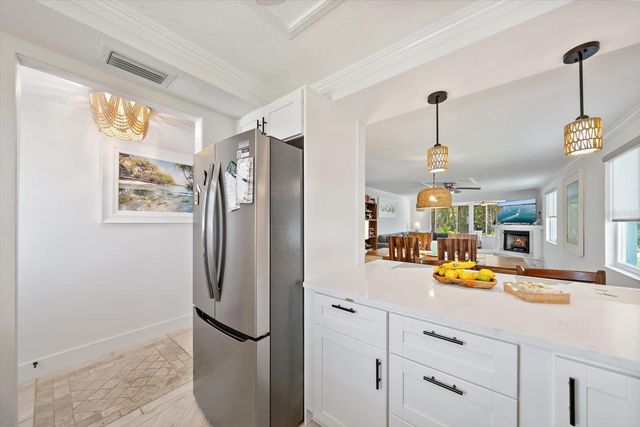 820 SPANISH DRIVE S ., Longboat Key, FL 34228