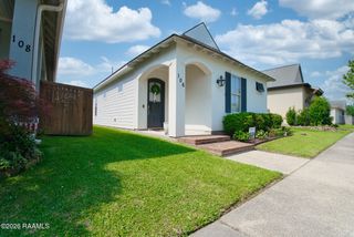 106 Pascalet Place, Lafayette, LA 70507