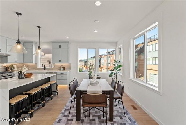 2931 N Heartwood RD, Coeur D'alene, ID 83814