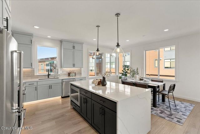 2931 N Heartwood RD, Coeur D'alene, ID 83814