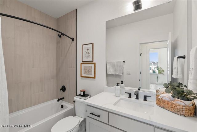 2931 N Heartwood RD, Coeur D'alene, ID 83814